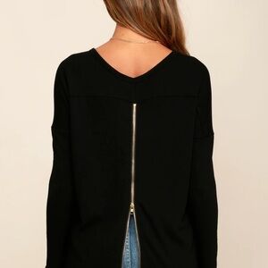 Lulu’s Black zipper top size xs